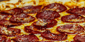 Pizza Média